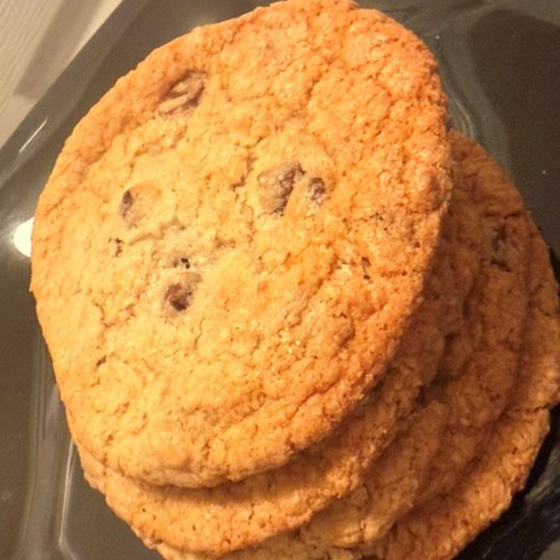 TweedleDee Chocolate Chip Cookie w Walnuts, Glute-Dairy Free