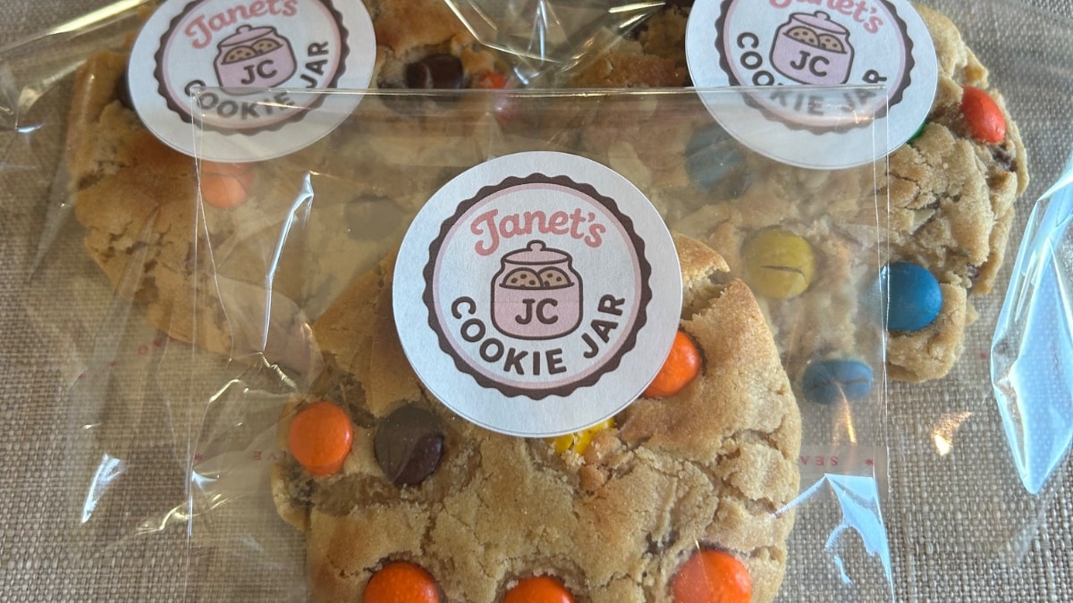 Jumbo Cookies