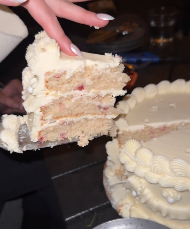 Best cake I’ve EVER had!! 3