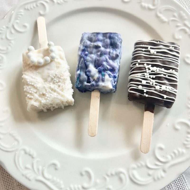 Custom dipped Rice Krispies Treats® by Bite Sized Smiles Co. Fishers Indiana