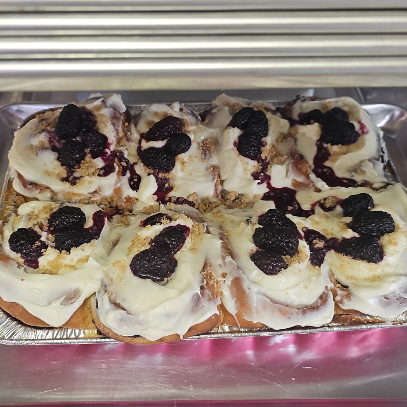 Blackberry Cobbler Filled Cinnamon Rolls