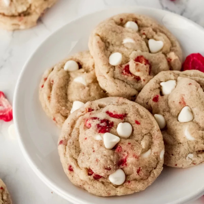 White Chocolate Strawberry Cookies