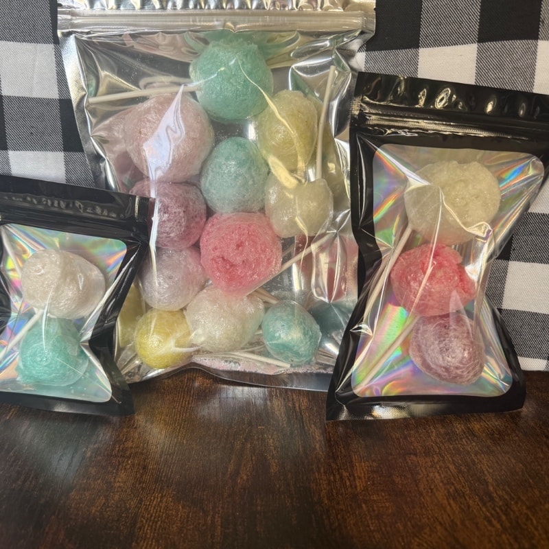 Photo of Crunchy Cloud Pops