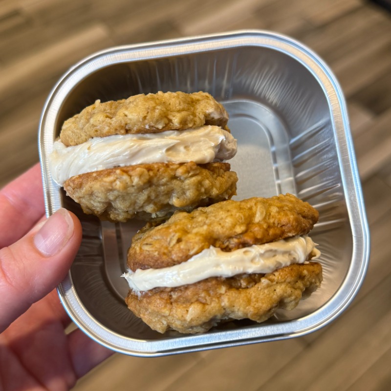Brown Butter Oatmeal Cream Pies