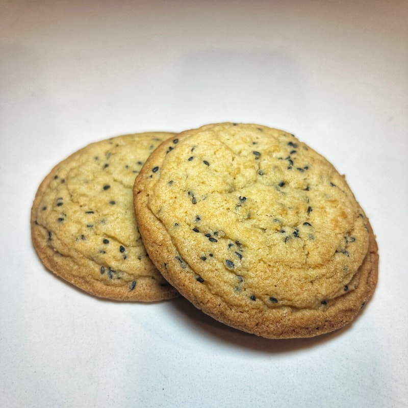 Toasted Black Sesame Cookies