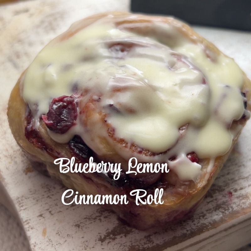 Blueberry Lemon Cinnamon Rolls w/Lemon Icing