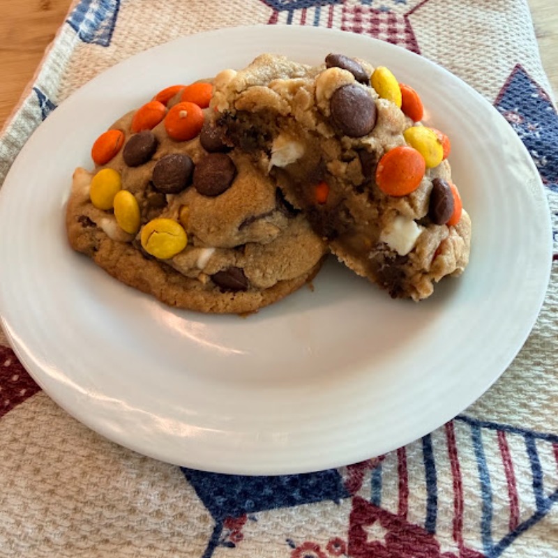 STUFFED REESES PEANUT BUTTER COOKIE