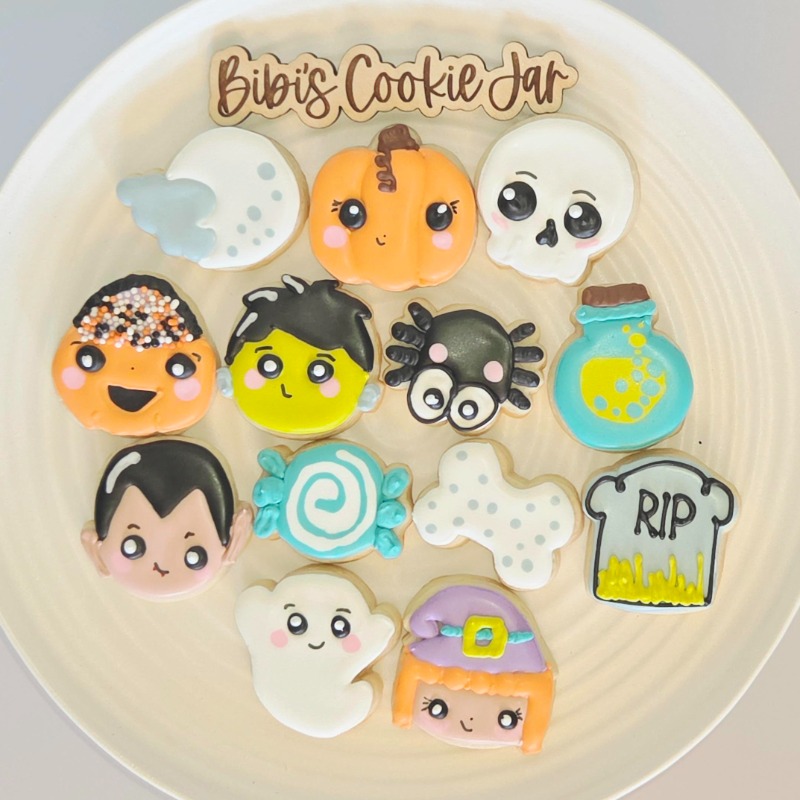 🎃👻 13 Nights of Halloween – Chubby Themed Mini Decorated Sugar Cookies! 👻🎃