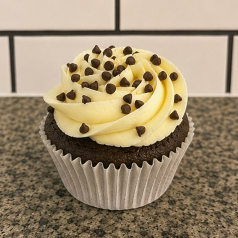 Chocolate Vanilla Cupcake