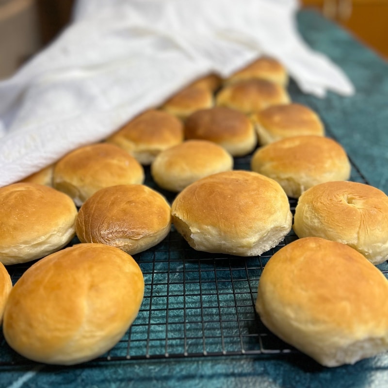 Sourdough Dinner Rolls