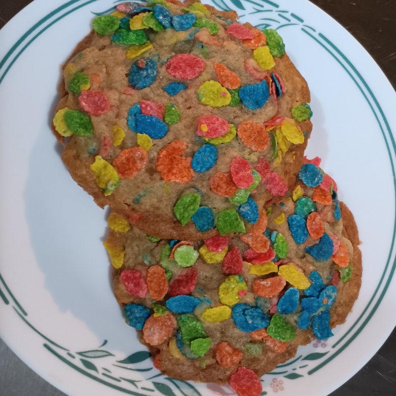 Fruity Pebbles Cookie