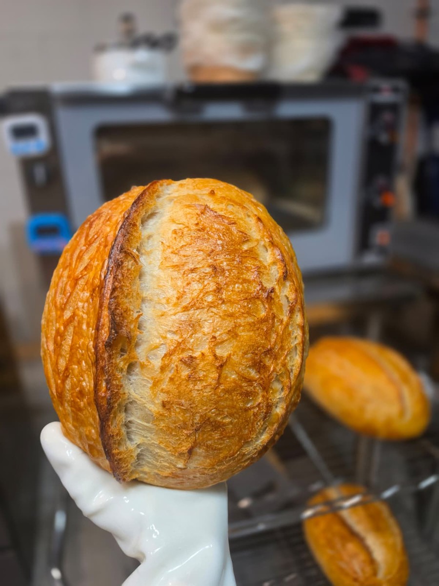 Batard/Oval