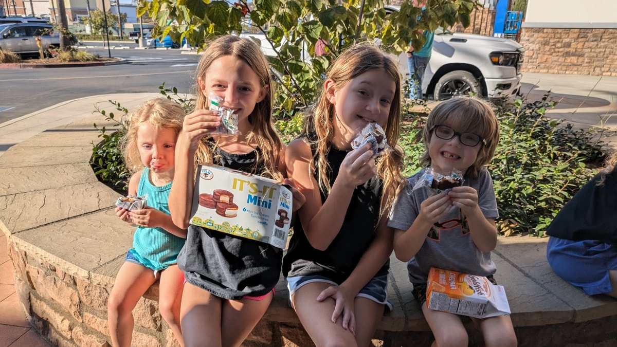Natalie, Kaylee, Thomas & Madison