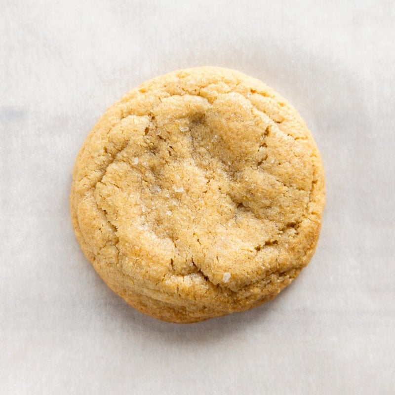 Golden honey cornbread cookie