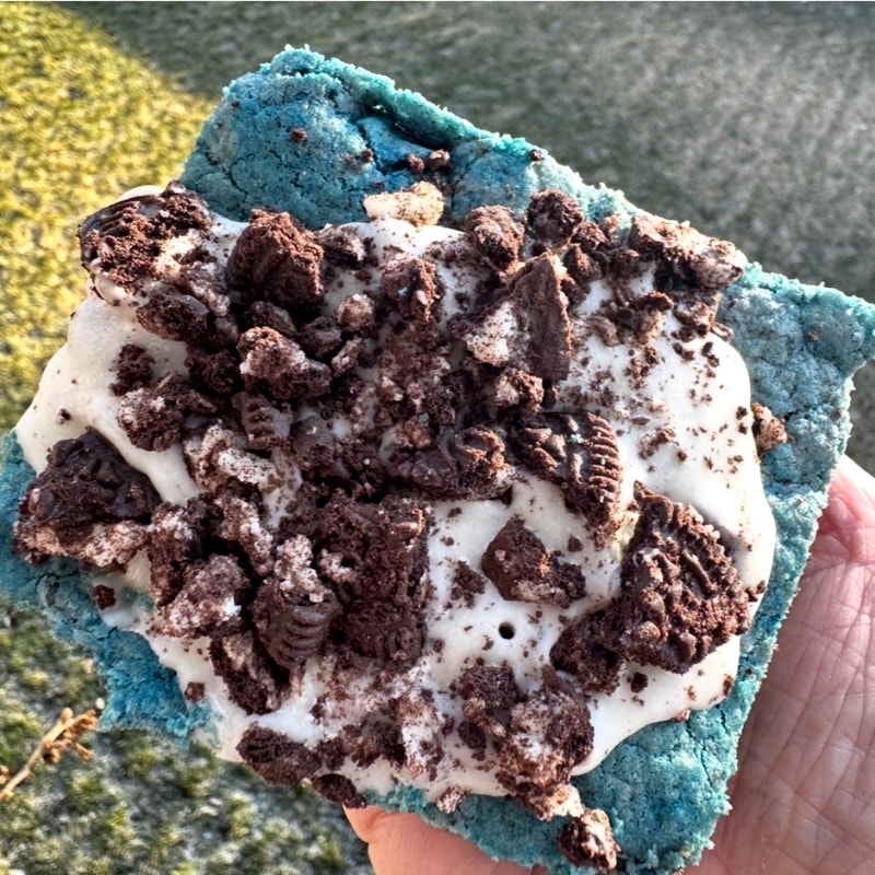 Blue Velvet Oreo Bar