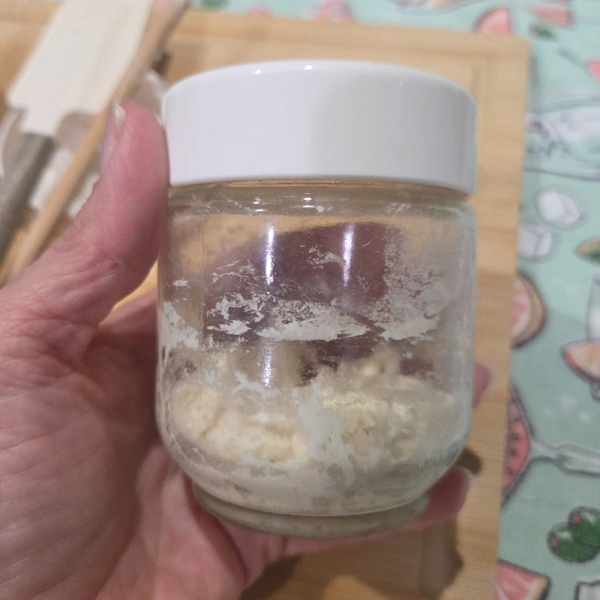 cover jar with a solid lid