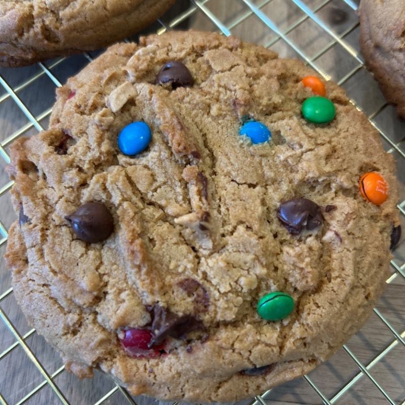 Photo of 6 Loaded Peanut Butter Cookies (4 oz)