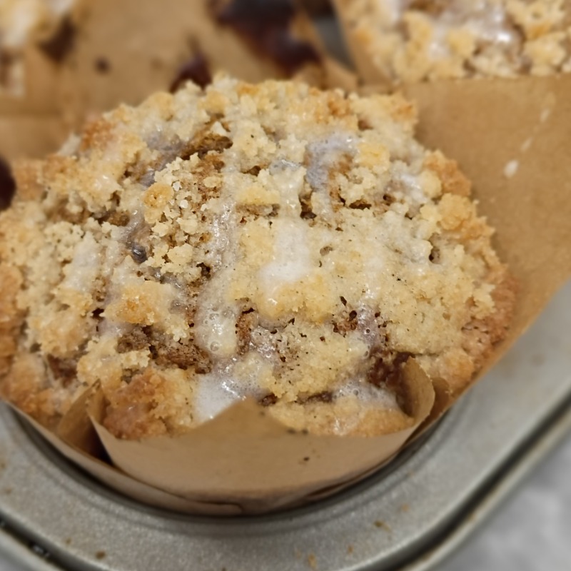 Jumbo Pumpkin Crumb Muffin