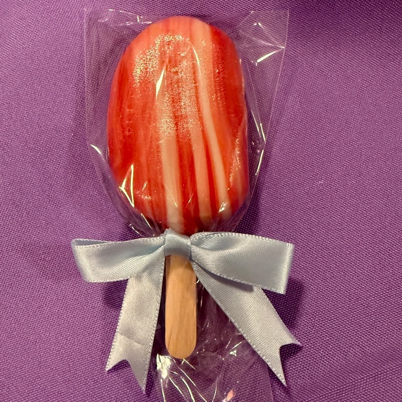 Strawberry Daydreams Cakesickles