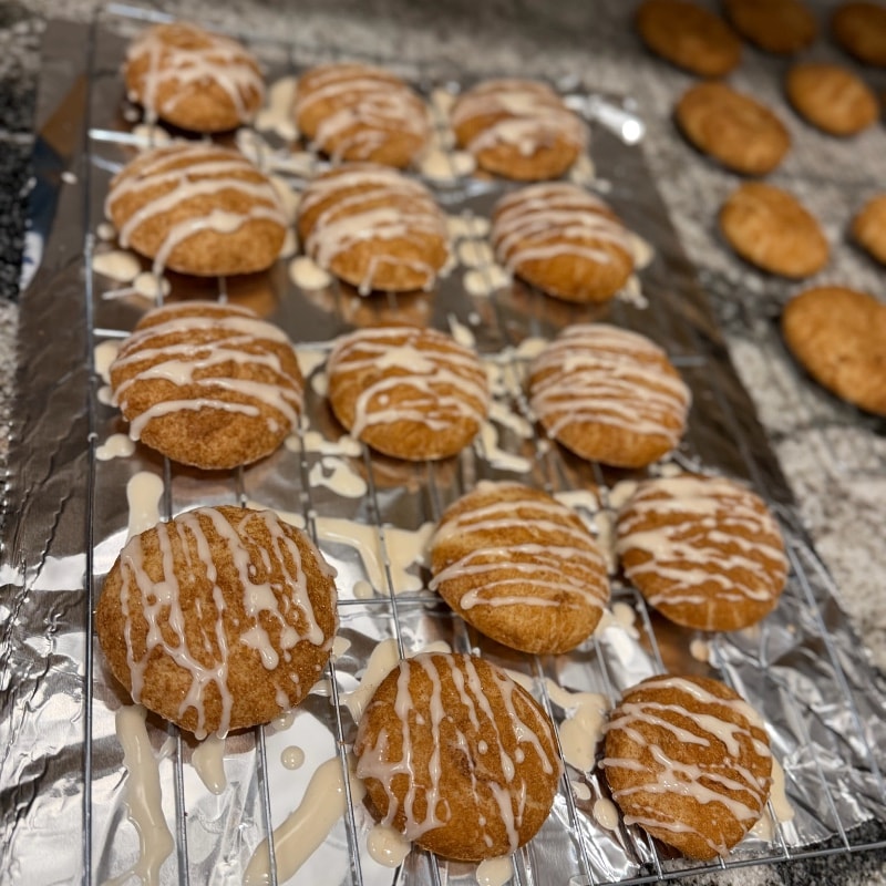 GLUTEN FREE Snickerdoodle Cookies with Vanilla Drizzle - 6 Pack 