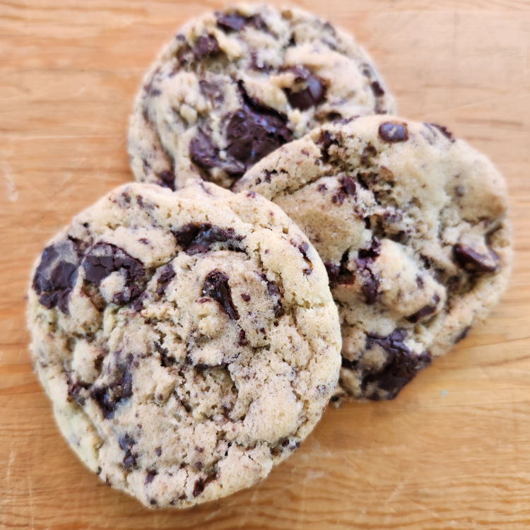 Brown Butter Chocolate Chip Sourdough Cookie (box of half dozen)