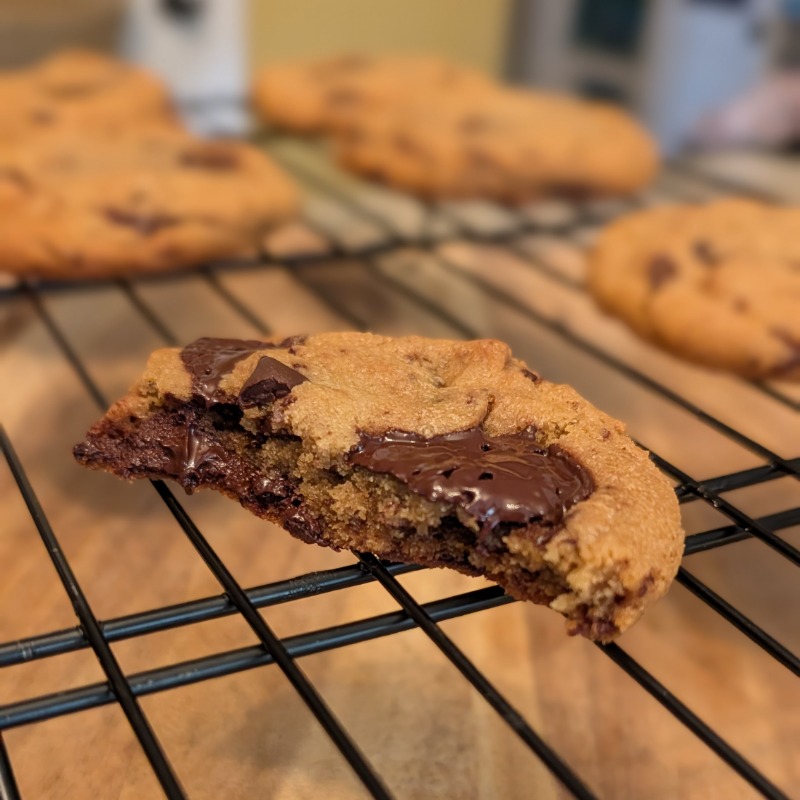 Brown Butter Chocolate Chip Cookie (big)