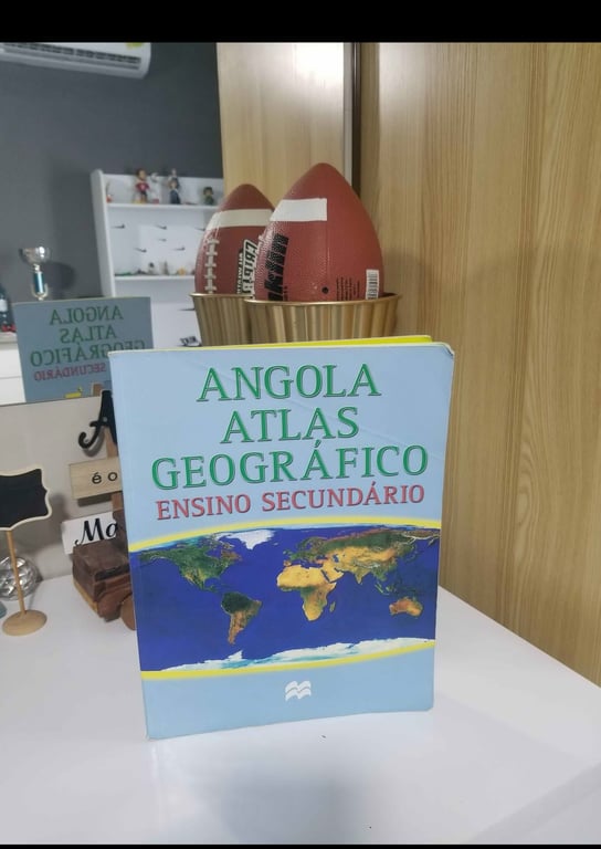 Livro de geografia(Atlas geográfico)