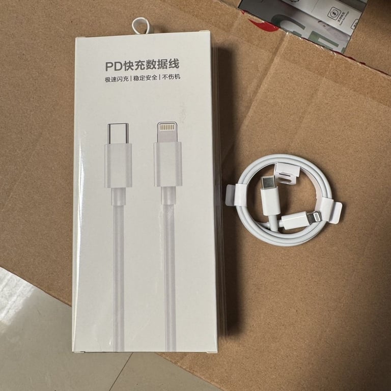 Cabo de Dados de Carregamento Rápido PD (USB-C para Lightning) -