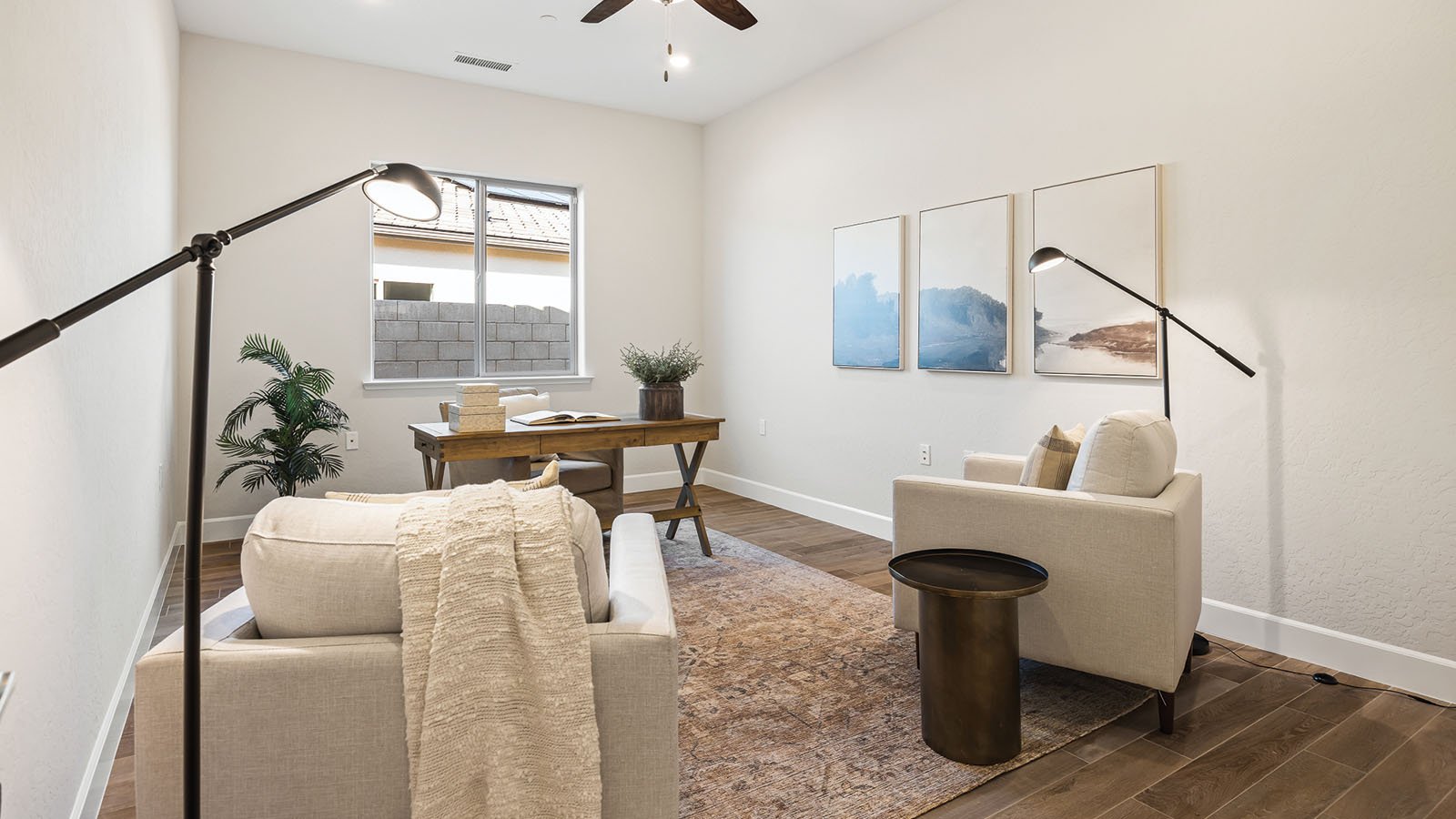 Cali_HomeOffice1