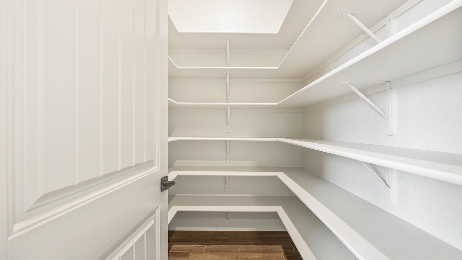 Benton_Pantry