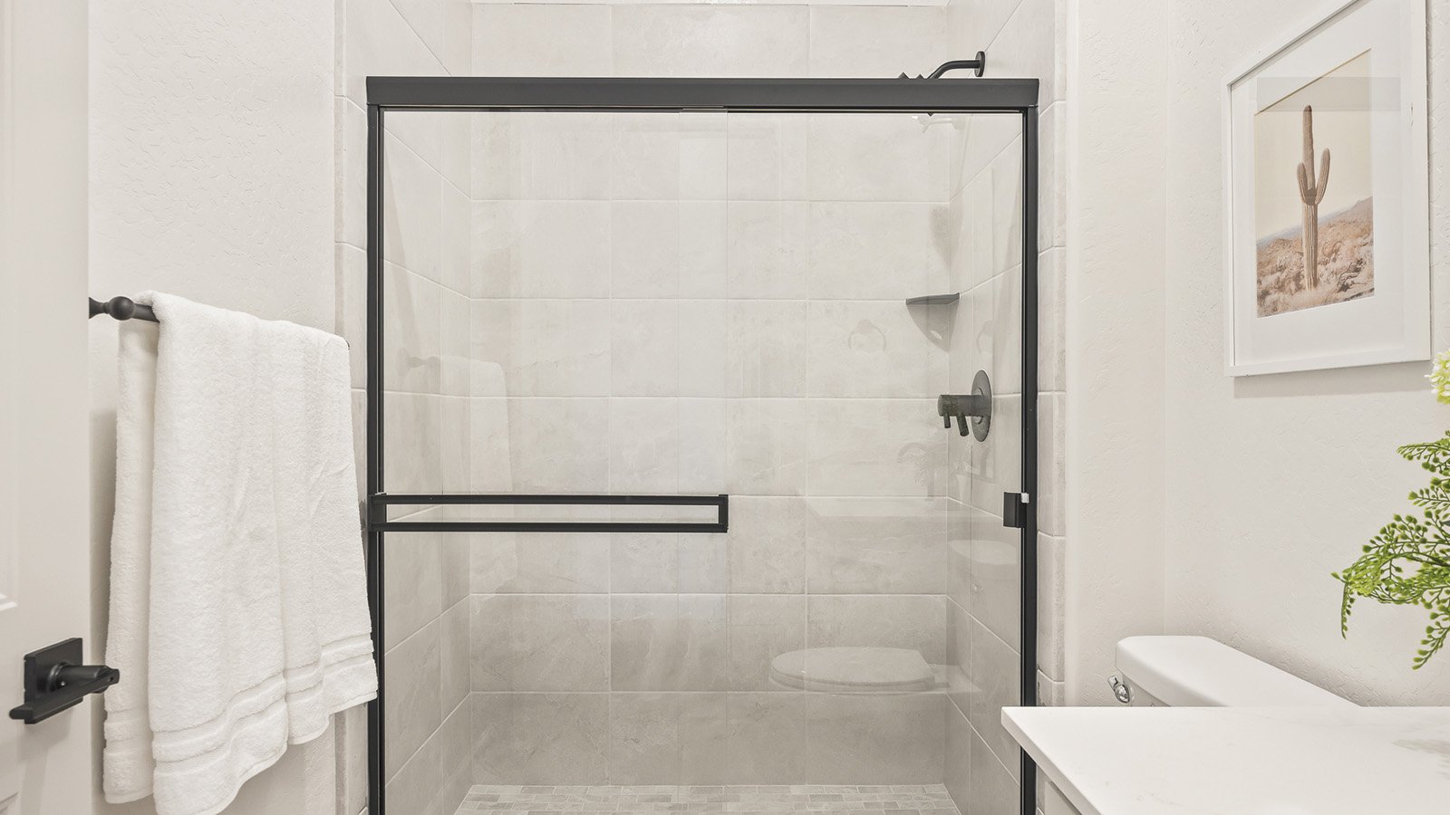 Benton_Bathroom2-2