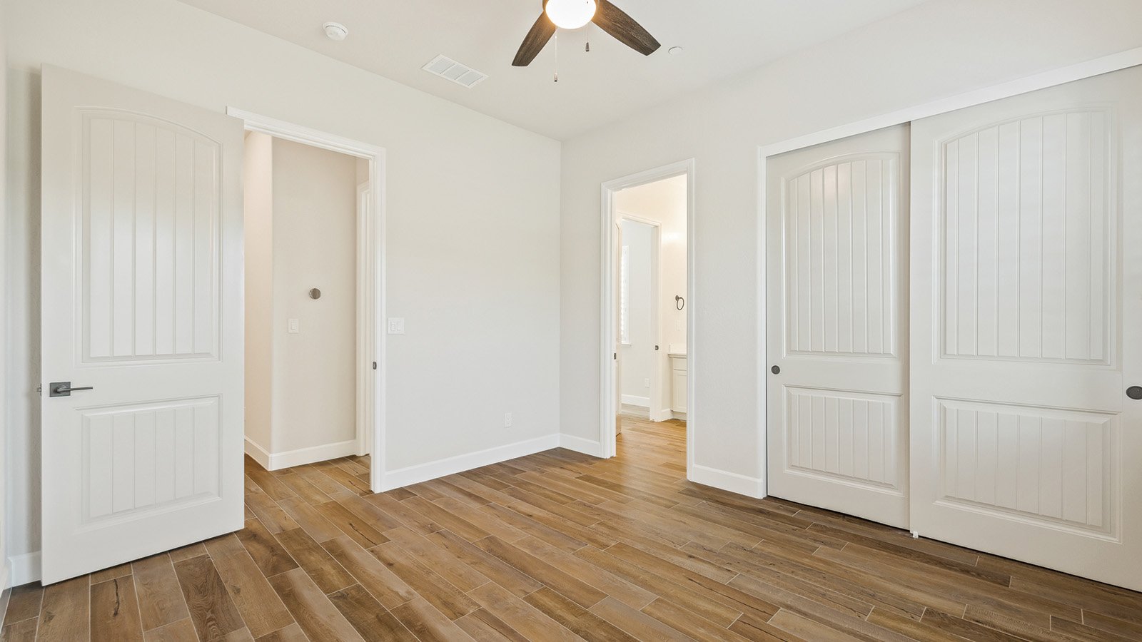 Benton_Bedroom3-2