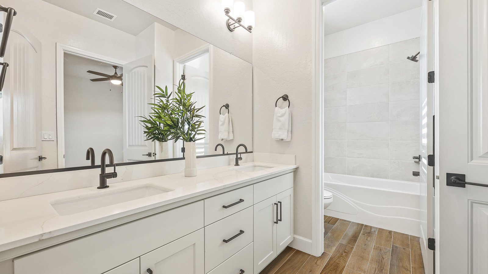 Benton_Bathroom3-2