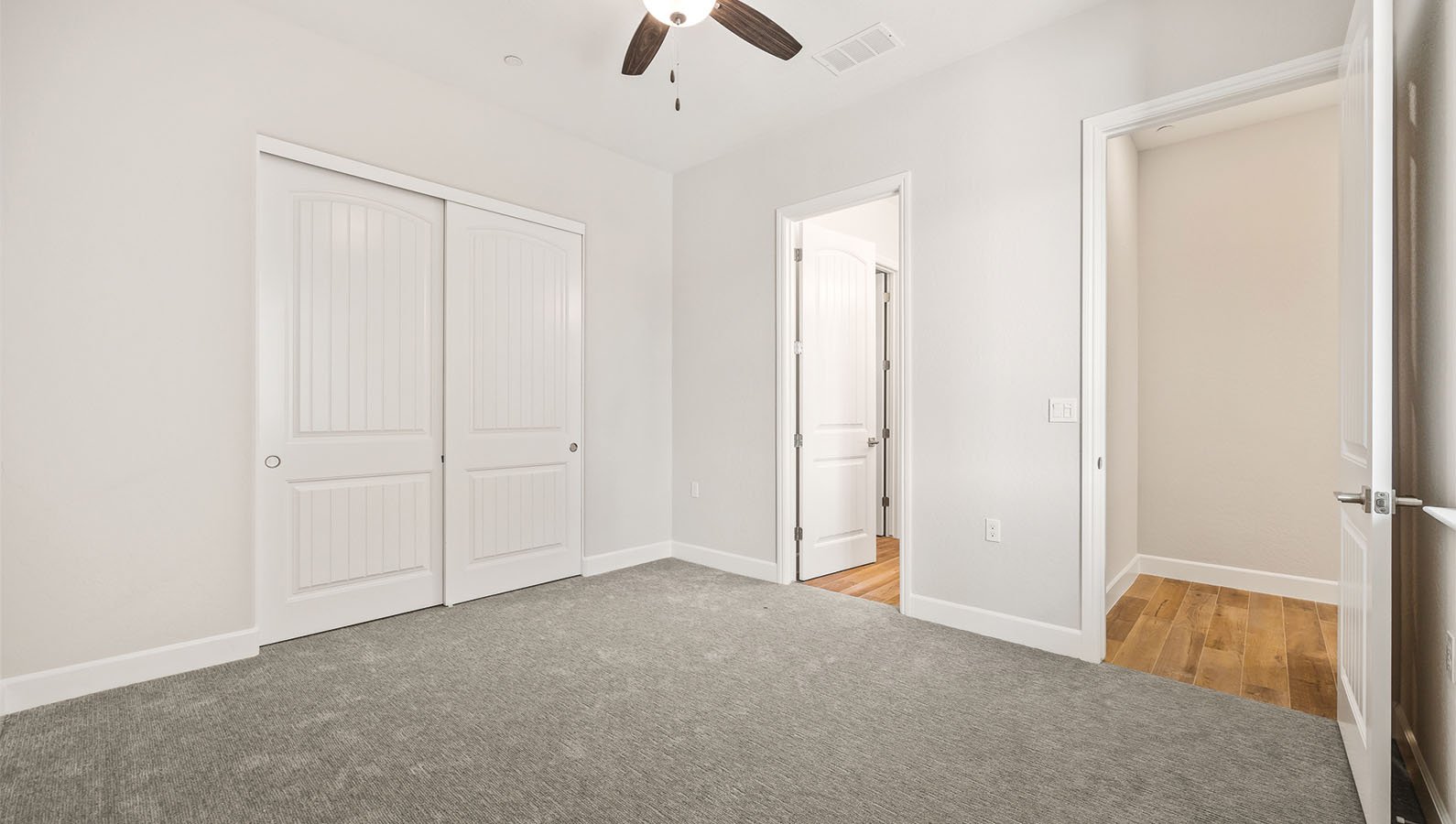 Cali_Bedroom4-2
