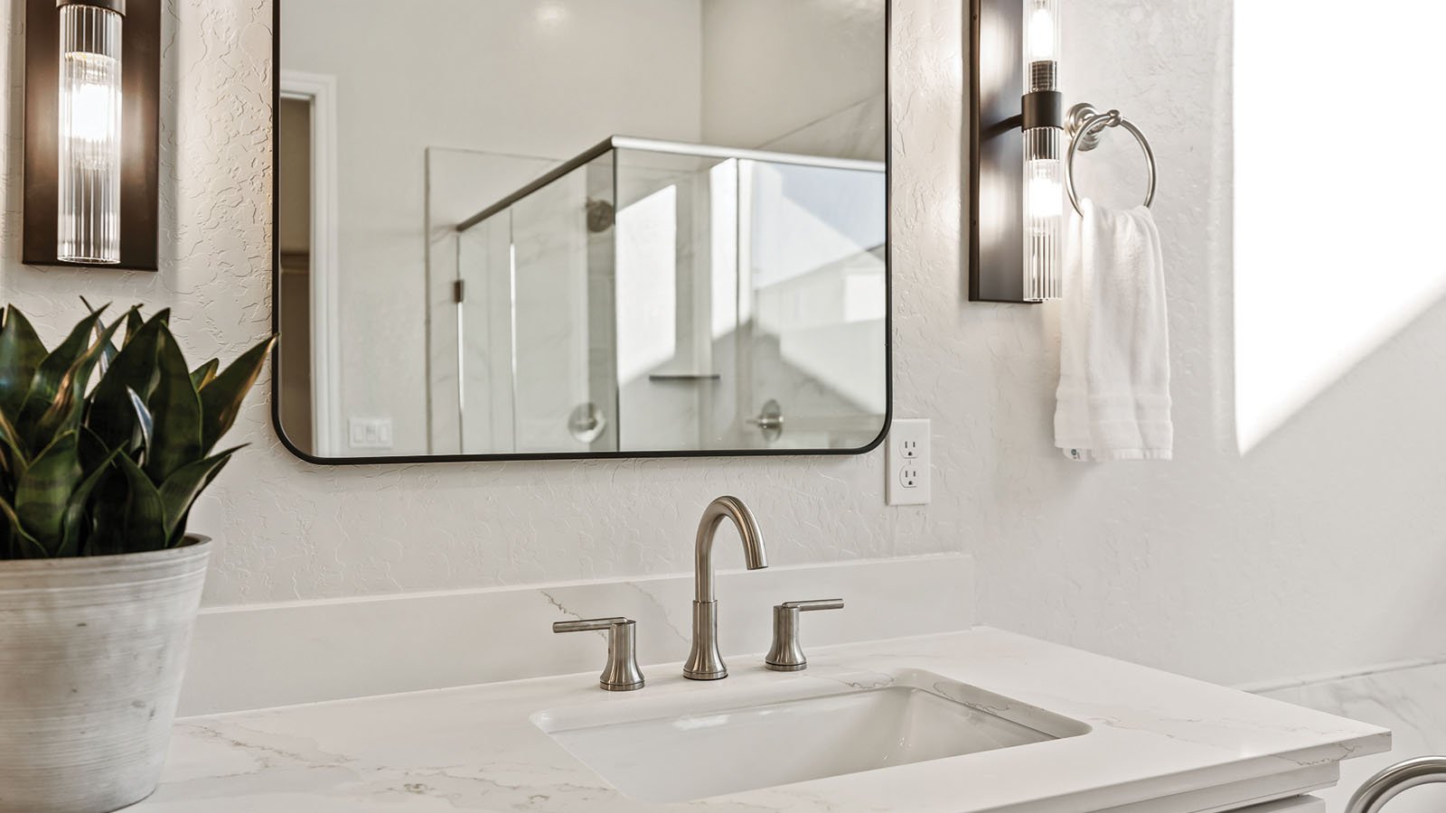 Cali_OwnersBath8