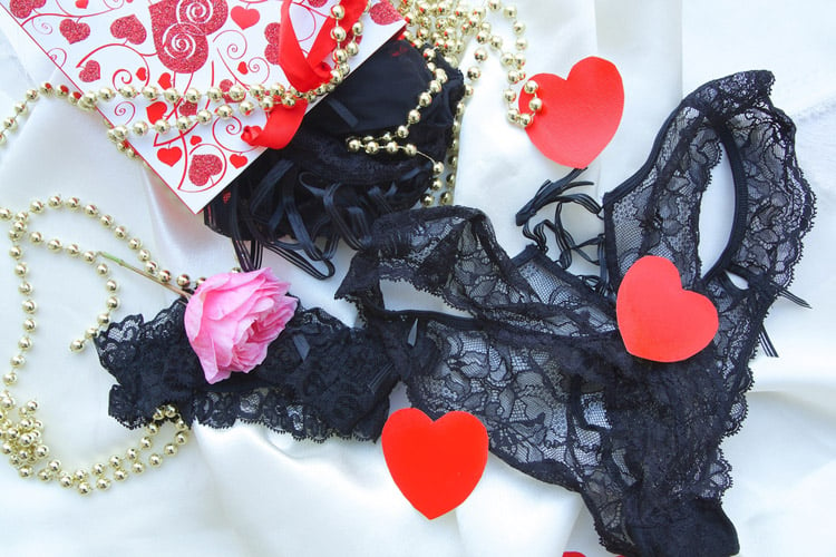 Valentine’s Day gifts for your VIP escort girl
