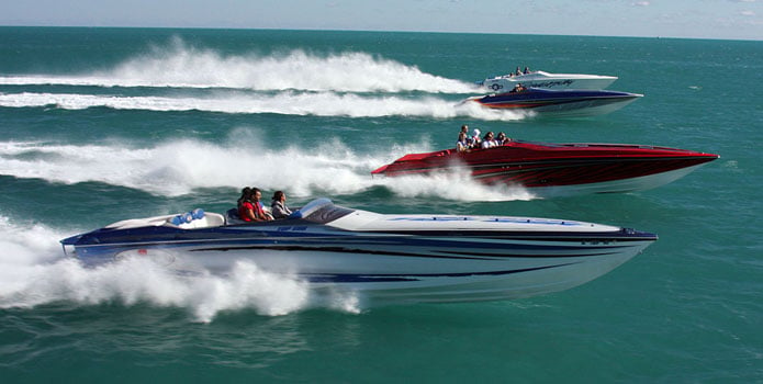 Der Miami Boat Show Poker Run bietet das ideale Setting für einen heißen Escortservice!