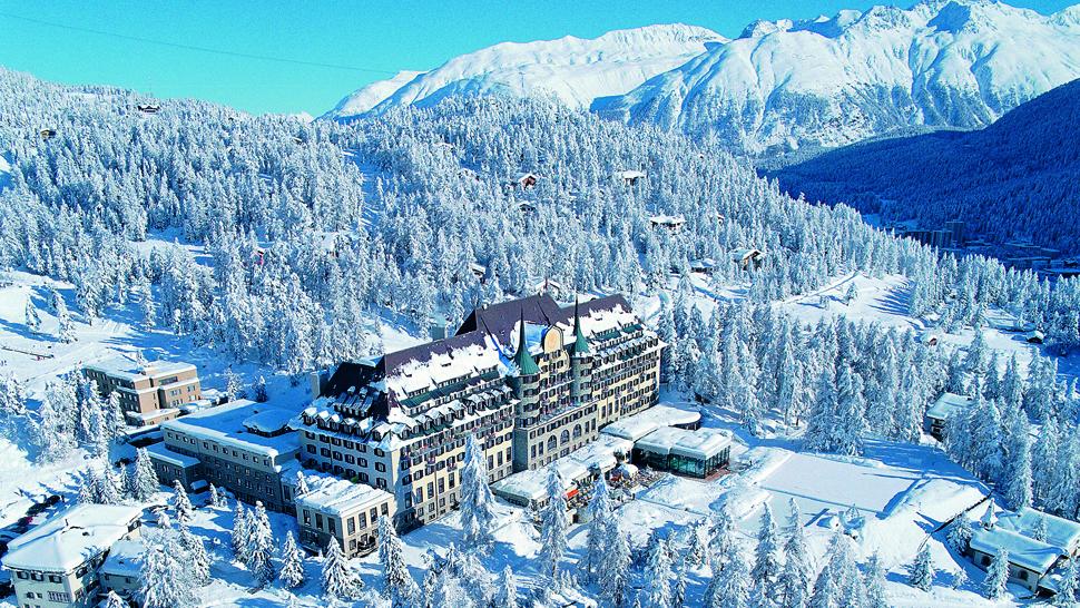 Der Edelskiort St. Moritz und VIP Escort Models – sinnliche Symbiose für den perfekten Winterurlaub.