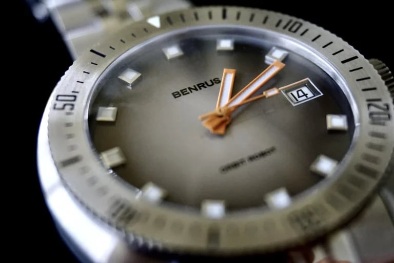 BENRUS Orbit Robot Skindiver Dial