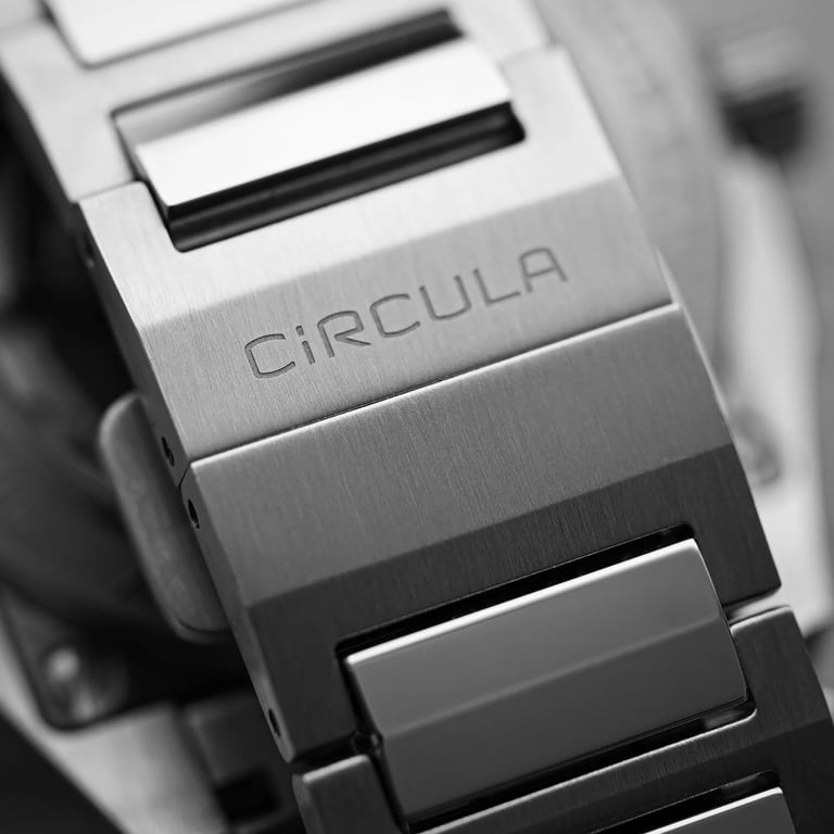 Circula Facet Petrol integrated bracelet