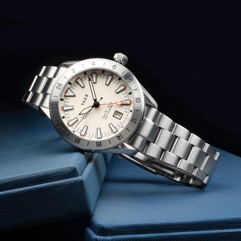 Review: The Vaer G2 Pacific Polar 39mm USA GMT Watch