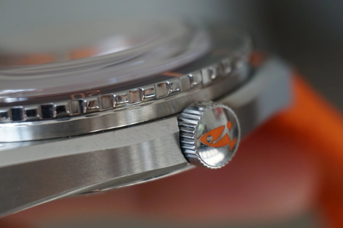 Doxa Sub 200 Professional case