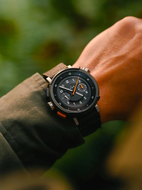 VERO Workhorse Backcountry on the wrist, showing its dark dial and recessed minute track