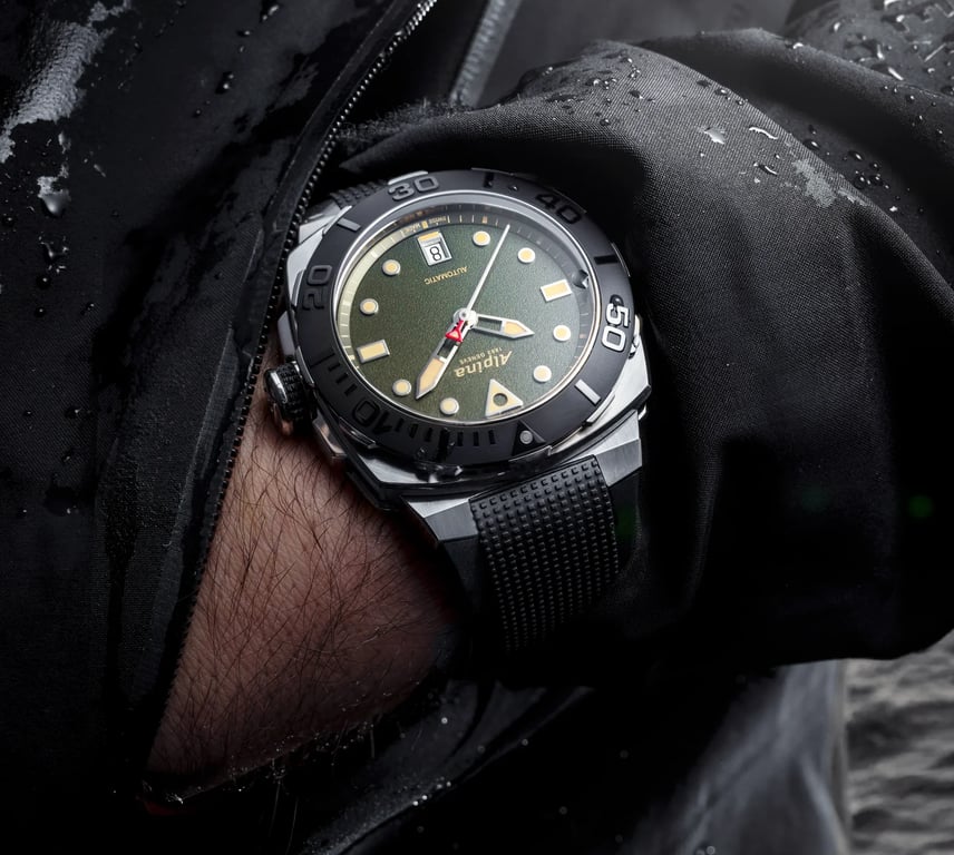 Alpina Seastrong Diver Extreme AL-525K3VE6 on wrist