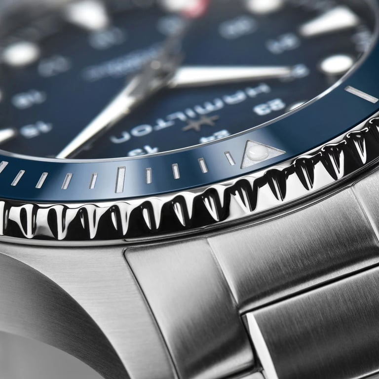 Hamilton Khaki Navy Scuba bezel closeup