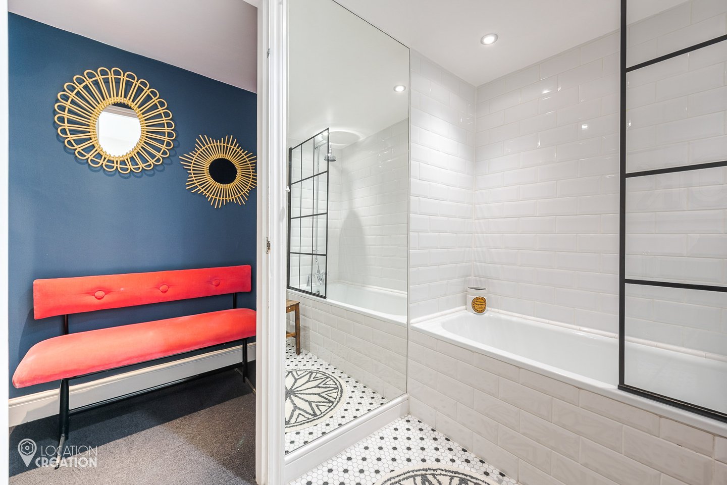Location Creation Hugon House Bathroom And Chair