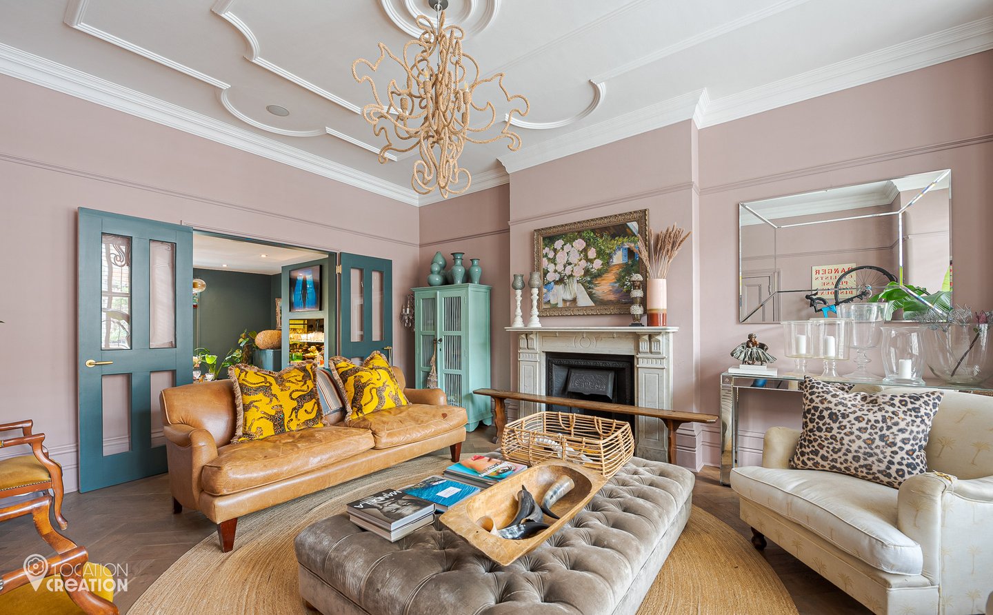 Location Creation Heaver House Tv Room