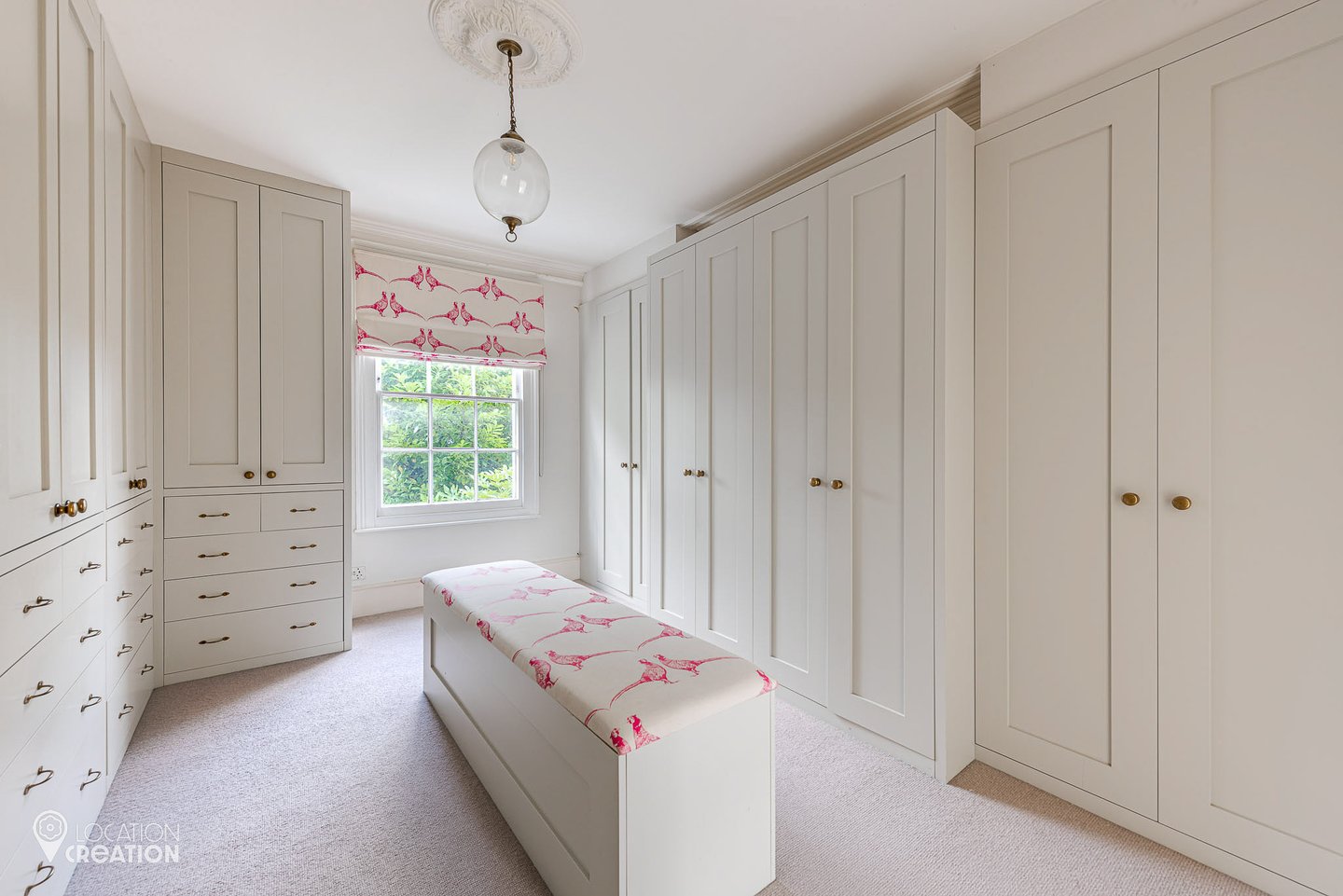 Location Creation Larkhall Rise Master Dresser