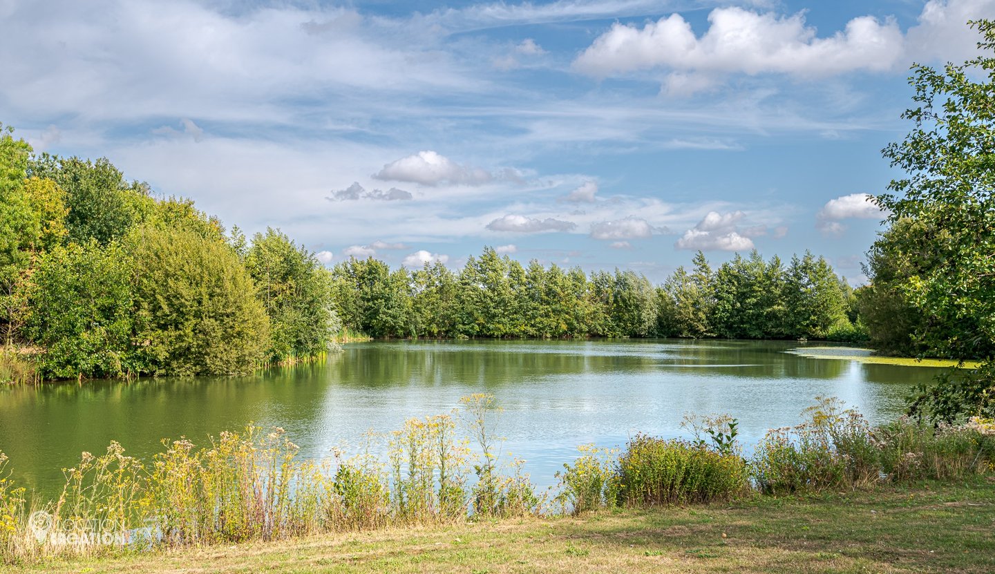 Location CreationEssex BarnLake