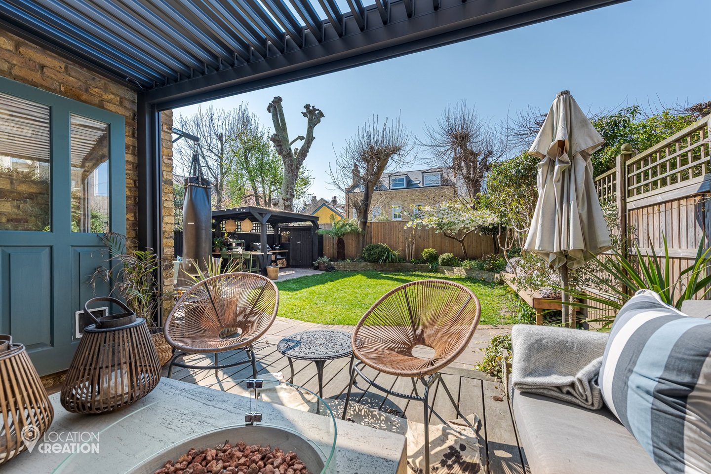 Location CreationHeaver HouseGarden Extras